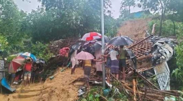 কক্সবাজারে পৃথক পাহাড়ধসে একই পরিবারের তিনজনসহ নিহত ৬