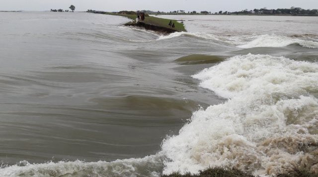 সুনামগঞ্জে হাওরে নৌকাডুবে ৩ ভাই-বোনের মৃত্যু